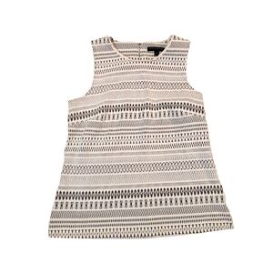 Banana Republic Women's White Tribal Print Textured Fabric‎ Top Medium